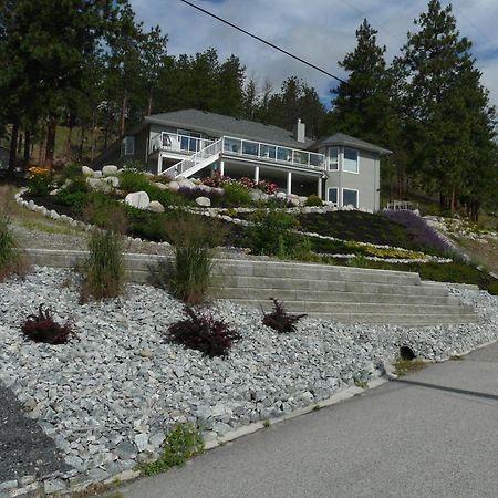 Heartstone B&B Peachland Bagian luar foto