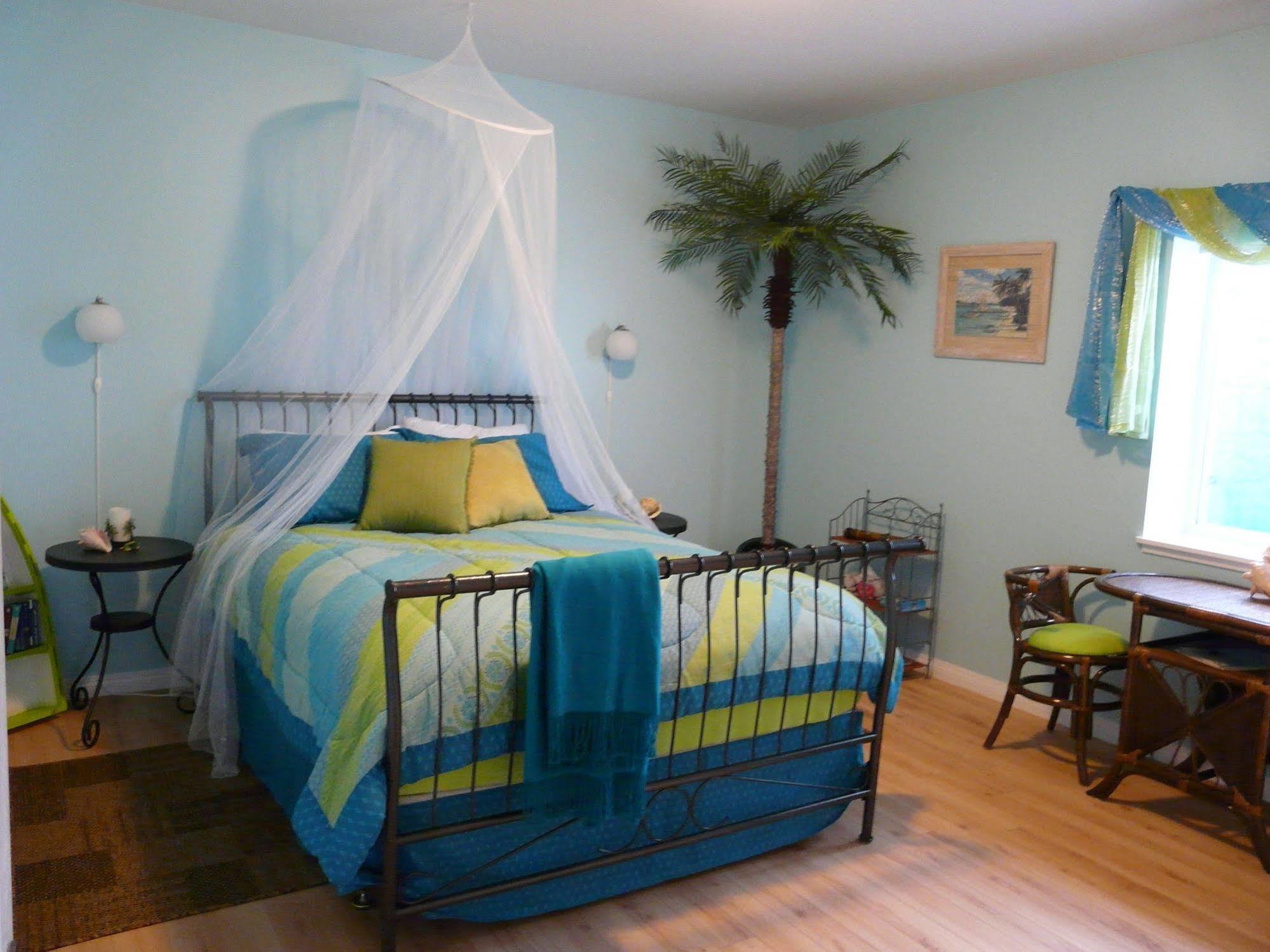 Heartstone B&B Peachland Bagian luar foto