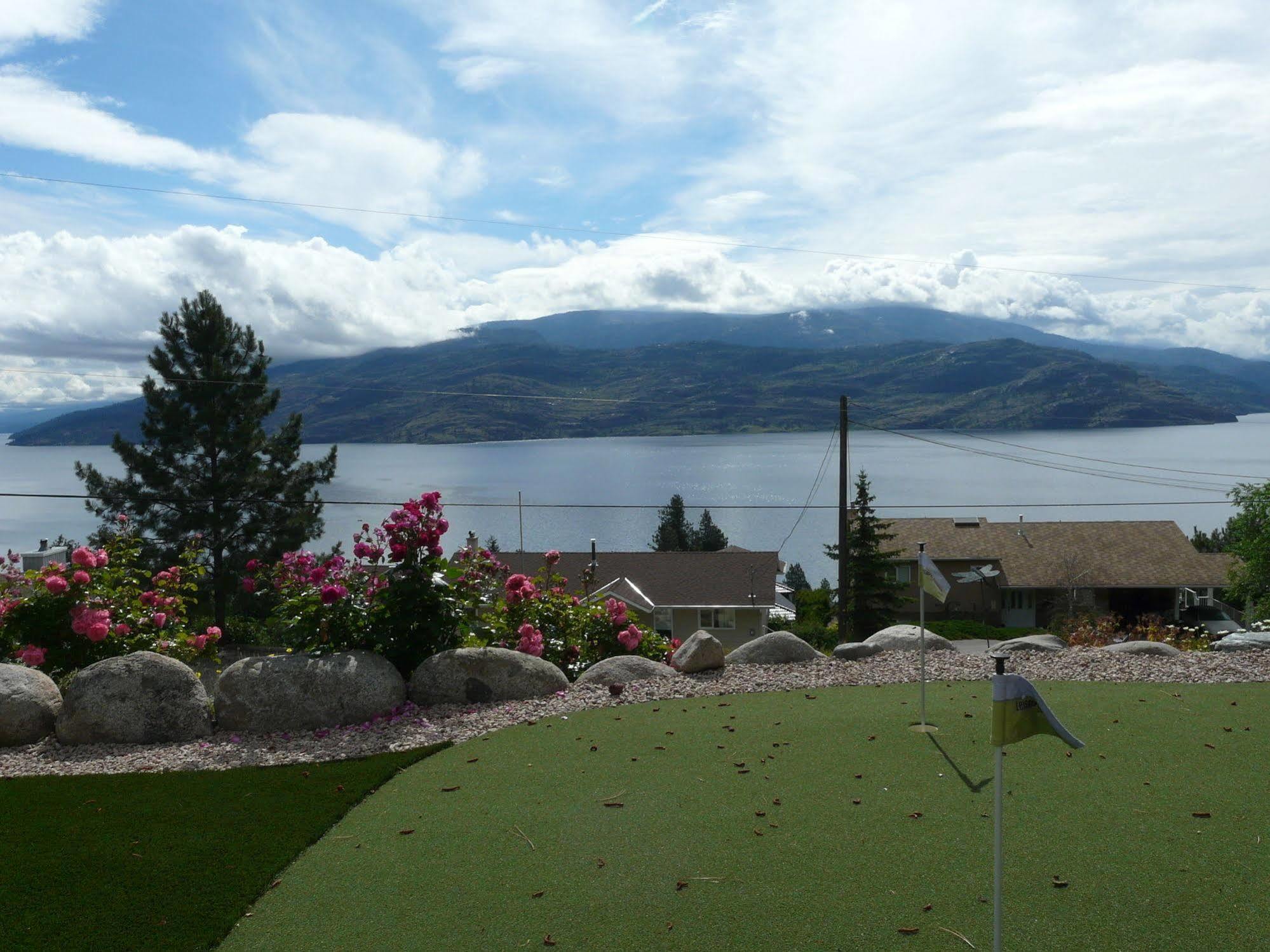 Heartstone B&B Peachland Bagian luar foto